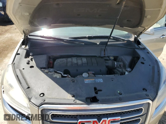2013 GMC Acadia SLT z VIN 1GKKRRKD5DJ197786, wystawiony jako Copart lot #55510605 z przebiegiem 179 713 mil mil oraz Czysty tytuł • Clean title. Historia ofert i sprzedaży dostępna na DreamBid. Obrazek 12.