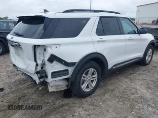 2023 Ford Explorer XLT z VIN 1FMSK7DHXPGA02976, wystawiony jako IAAI lot #42219944 z przebiegiem 41 500 mil mil oraz . Historia ofert i sprzedaży dostępna na DreamBid. Obrazek 4.