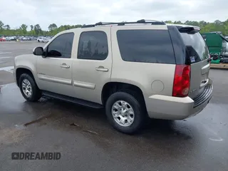 2007 GMC Yukon SLE w/3SA with VIN 1GKFC13C47J352715, listed as a IAAI auction lot 41930018 with 201,476 mi miles. Bid and sale history available at carsss.com. Image 3.