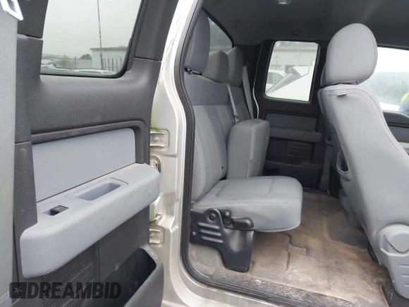 2012 Ford F-150 XL with VIN 1FTFX1ET8CFB57985, listed as a IAAI auction lot 41925009 with 265,900 mi miles. Bid and sale history available at carsss.com. Image 8.