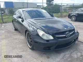 2006 Mercedes-Benz CLS 500 z VIN WDDDJ75X66A060399, wystawiony jako IAAI lot #41951962 z przebiegiem 137 714 mil mil oraz . Historia ofert i sprzedaży dostępna na DreamBid. Obrazek 1.