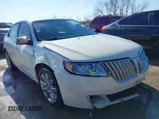 2011 Lincoln MKZ with VIN 3LNHL2GC6BR760423, listed as a IAAI auction lot 41973332 with 203,310 mi miles. Bid and sale history available at carsss.com. Image 1.