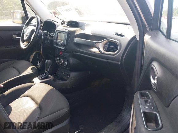 2016 Jeep Renegade Latitude z VIN ZACCJABT0GPD87340, wystawiony jako IAAI lot #42159423 z przebiegiem 121 869 mil mil oraz . Historia ofert i sprzedaży dostępna na DreamBid. Obrazek 5.