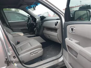 2012 Honda Pilot EX-L with VIN 5FNYF3H5XCB032396, listed as a IAAI auction lot 42069268 with 171,758 mi miles. Bid and sale history available at carsss.com. Image 5.
