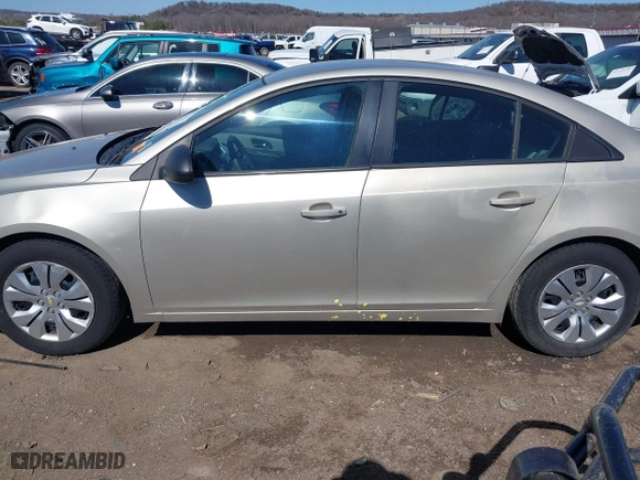 2013 Chevrolet Cruze LS with VIN 1G1PA5SHXD7255286, listed as a IAAI auction lot 41717475 with 115,871 mi miles. Bid and sale history available at carsss.com. Image 14.