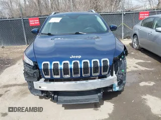 2018 Jeep Cherokee Limited with VIN 1C4PJMDB5JD562002, listed as a IAAI auction lot 41806090 with 116,706 mi miles. Bid and sale history available at carsss.com. Image 13.