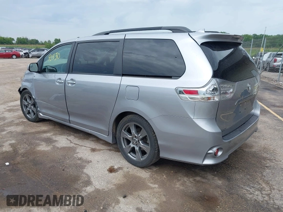 2018 Toyota Sienna SE с VIN 5TDXZ3DC1JS919062, выставлен на аукционе IAAI как лот 42790530 с пробегом 107 040 миль миль и . История ставок и продаж доступна на DreamBid. Изображение 3.