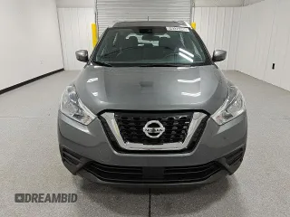 2020 Nissan Kicks SV z VIN 3N1CP5CV9LL546447, wystawiony jako Copart lot #59320745 z przebiegiem 111 533 mil mil oraz Czysty tytuł • Clean title. Historia ofert i sprzedaży dostępna na DreamBid. Obrazek 5.