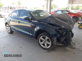 2017 Audi A3 Premium z VIN WAUAUGFF1H1058697, wystawiony jako IAAI lot #42159744 z przebiegiem 55 852 mil mil oraz . Historia ofert i sprzedaży dostępna na DreamBid. Obrazek 1.