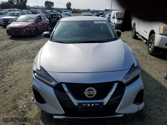 2021 Nissan Maxima SV with VIN 1N4AA6CV1MC503574, listed as a Copart auction lot 46443265 with 83,841 mi miles and Salvage Title. Bid and sale history available at carsss.com. Image 5.
