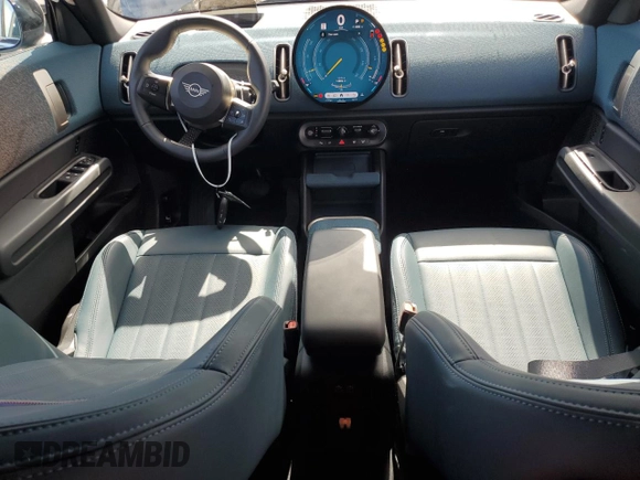 2025 MINI Countryman S with VIN WMZ23GA06S7S21118, listed as a Copart auction lot 62491425 with 11,851 mi miles and Clean title. Bid and sale history available at DreamBid. Image 8.