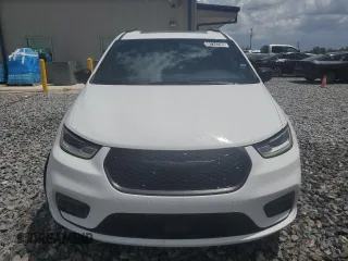 2025 Chrysler Pacifica Limited with VIN 2C4RC1GG1SR539601, listed as a Copart auction lot 60714795 with 9,796 mi miles and Clean title. Bid and sale history available at DreamBid. Image 5.