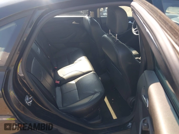 2015 Ford Focus SE z VIN 1FADP3F25FL284097, wystawiony jako IAAI lot #42553323 z przebiegiem 139 647 mil mil oraz . Historia ofert i sprzedaży dostępna na DreamBid. Obrazek 8.
