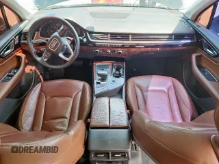 2018 Audi Q7 Premium Plus z VIN WA1LAAF72JD025328, wystawiony jako Copart lot #56709065 z przebiegiem 224 694 mil mil oraz Czysty tytuł • Clean title. Historia ofert i sprzedaży dostępna na DreamBid. Obrazek 8.