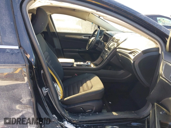 2017 Ford Fusion SE with VIN 3FA6P0HD8HR251153, listed as a IAAI auction lot 41580390 with 109,758 mi miles. Bid and sale history available at carsss.com. Image 5.