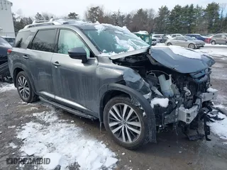 2022 Nissan Pathfinder Platinum with VIN 5N1DR3DK1NC218034, listed as a IAAI auction lot 41562321 with 35,444 mi miles. Bid and sale history available at carsss.com. Image 1.