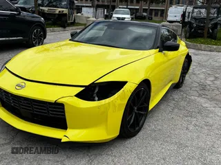 2023 Nissan Z Proto Spec с VIN JN1BZ4BH3PM310674, выставлен на аукционе Copart как лот 60072695 с пробегом 4 432 миль миль и Чистый • Clean title. История ставок и продаж доступна на DreamBid. Изображение 2.