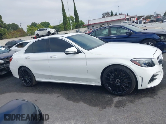 2019 Mercedes-Benz C 300 with VIN WDDWF8DB3KR458090, listed as a IAAI auction lot 42358177 with 33,201 mi miles and . Bid and sale history available at DreamBid. Image 14.