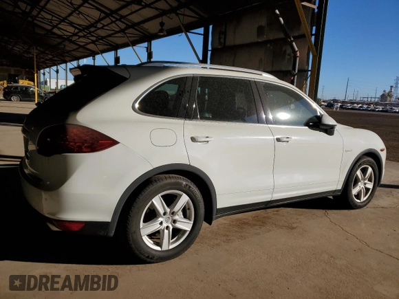 2012 Porsche Cayenne S Hybrid with VIN WP1AE2A28CLA93790, listed as a Copart auction lot 42040485 with 150,816 mi miles and Clean title. Bid and sale history available at DreamBid. Image 3.