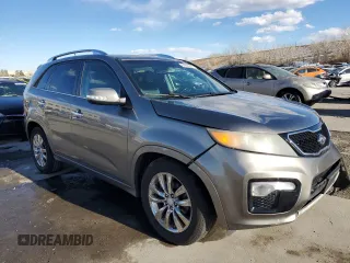 2013 Kia Sorento SX with VIN 5XYKW4A28DG364195, listed as a Copart auction lot 84892314 with 161,439 mi miles and Salvage title. Bid and sale history available at DreamBid. Image 4.