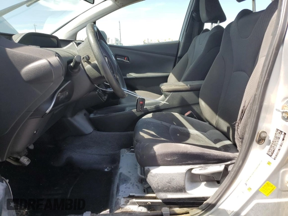 2016 Toyota Prius Two z VIN JTDKBRFU2G3020745, wystawiony jako Copart lot #58705525 z przebiegiem 134 564 mil mil oraz Czysty tytuł • Clean title. Historia ofert i sprzedaży dostępna na DreamBid. Obrazek 7.