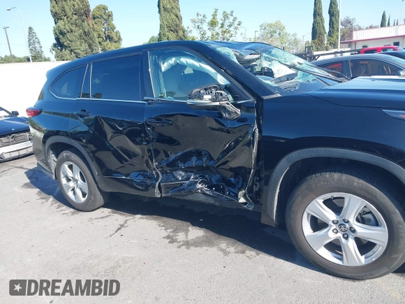 2021 Toyota Highlander L with VIN 5TDCZRAH0MS073013, listed as a IAAI auction lot 41969266 with 64,209 mi miles and . Bid and sale history available at DreamBid. Image 6.