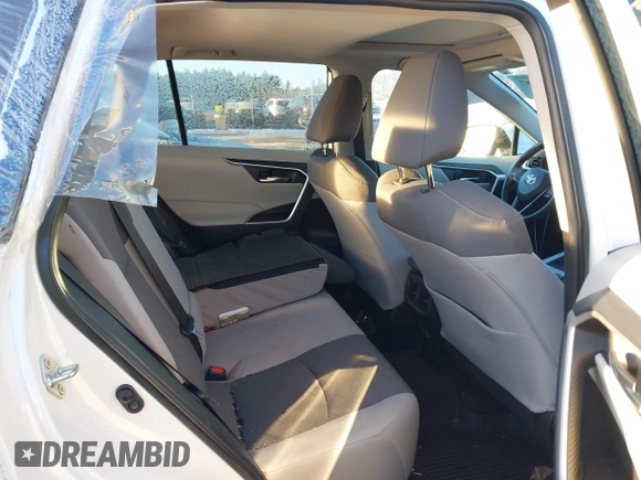 2021 Toyota RAV4 XLE with VIN 2T3P1RFV0MC145867, listed as a IAAI auction lot 41363287 with 45,301 mi miles and . Bid and sale history available at DreamBid. Image 8.