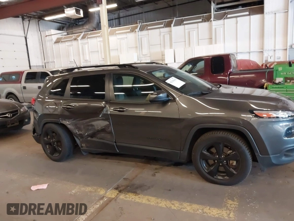 2018 Jeep Cherokee Latitude с VIN 1C4PJMCX8JD526558, выставлен на аукционе IAAI как лот 42396415 с пробегом 81 049 миль миль и . История ставок и продаж доступна на DreamBid. Изображение 13.