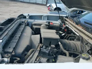 2023 Chevrolet Silverado 2500HD Work Truck z VIN 1GB1YLE71PF146990, wystawiony jako IAAI lot #42350795 z przebiegiem 60 144 mil mil oraz . Historia ofert i sprzedaży dostępna na DreamBid. Obrazek 18.