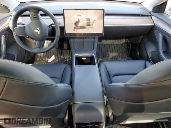 2023 Tesla Model 3 z VIN 5YJ3E1EAXPF404814, wystawiony jako Copart lot #56857105 z przebiegiem 59 360 mil mil oraz Czysty tytuł • Clean title. Historia ofert i sprzedaży dostępna na DreamBid. Obrazek 8.
