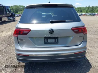 2022 Volkswagen Tiguan SE with VIN 3VV2B7AX2NM074369, listed as a IAAI auction lot 42522561 with 47,752 mi miles and . Bid and sale history available at DreamBid. Image 16.