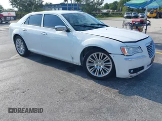 2012 Chrysler 300 Limited z VIN 2C3CCACG0CH136877, wystawiony jako IAAI lot #42334534 z przebiegiem 163 206 mil mil oraz . Historia ofert i sprzedaży dostępna na DreamBid. Obrazek 1.