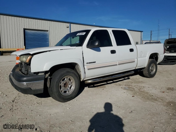 2004 Chevrolet Silverado 2500 Crew Cab LT with VIN 1GCGC23U04F200685, listed as a Copart auction lot 79518904 with NaN miles and Salvage Title. Bid and sale history available at carsss.com. Image 1.