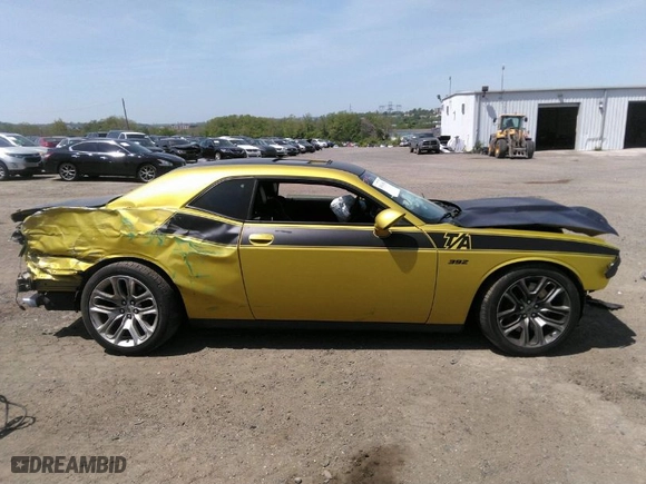 2020 Dodge Challenger R/T Scat Pack with VIN 2C3CDZFJ0LH247576, listed as a IAAI auction lot 39341862 with 15,562 mi miles. Bid and sale history available at carsss.com. Image 13.