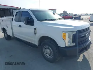 2017 Ford F-250 XL with VIN 1FD7X2A61HEC34537, listed as a IAAI auction lot 41552585 with 169,737 mi miles and . Bid and sale history available at DreamBid. Image 1.