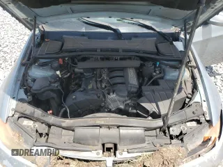 2007 BMW 3 Series 328i z VIN WBAVA33597PG52774, wystawiony jako Copart lot #60345555 z przebiegiem 189 361 mil mil oraz Szkoda całkowita • Salvage title. Historia ofert i sprzedaży dostępna na DreamBid. Obrazek 11.