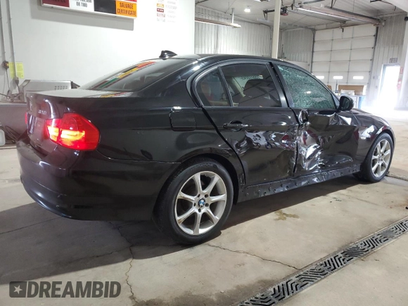 2011 BMW 3 Series 328i xDrive z VIN WBAPK5C57BF125958, wystawiony jako Copart lot #55773745 z przebiegiem 206 743 mil mil oraz Szkoda całkowita • Salvage title. Historia ofert i sprzedaży dostępna na DreamBid. Obrazek 3.