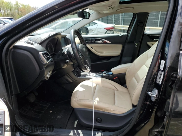 2018 Infiniti QX30 Premium with VIN SJKCH5CR7JA044597, listed as a Copart auction lot 47276404 with 102,007 mi miles. Bid and sale history available at carsss.com. Image 7.