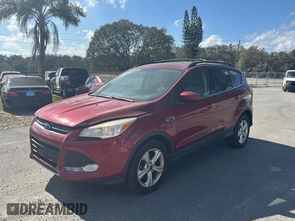 2013 Ford Escape SE с VIN 1FMCU9G95DUD25554, выставлен на аукционе Copart как лот 45386085 с пробегом Не указан миль и Чистый • Clean title. История ставок и продаж доступна на DreamBid. Изображение 2.
