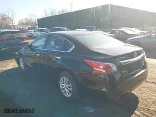 2014 Nissan Altima 2.5 with VIN 1N4AL3AP5EC145197, listed as a IAAI auction lot 38721717 with 173,730 mi miles. Bid and sale history available at carsss.com. Image 3.
