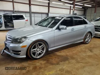 2013 Mercedes-Benz C 250 Sport с VIN WDDGF4HB8DA810556, выставлен на аукционе Copart как лот 56833295 с пробегом 104 410 миль миль и Списание • Salvage title. История ставок и продаж доступна на DreamBid. Изображение 1.