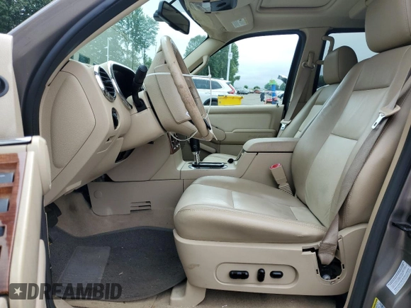 2006 Ford Explorer Eddie Bauer с VIN 1FMEU74EX6UB48677, выставлен на аукционе Copart как лот 64091645 с пробегом 157 426 миль миль и Списание • Salvage title. История ставок и продаж доступна на DreamBid. Изображение 7.