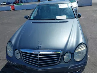 2008 Mercedes-Benz E-Class Luxury 3.5L with VIN WDBUF56X18B228816, listed as a IAAI auction lot 41839315 with 148,521 mi miles. Bid and sale history available at carsss.com. Image 6.