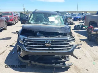 2024 Volkswagen Atlas SE with VIN 1V2JR2CA9RC591577, listed as a IAAI auction lot 41817933 with Not provided miles and . Bid and sale history available at DreamBid. Image 13.