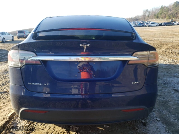 2017 Tesla Model X 90D with VIN 5YJXCBE22HF067787, listed as a Copart auction lot 37704813 with 57298 miles. Bid and sale history available at carsss.com. Image 6.
