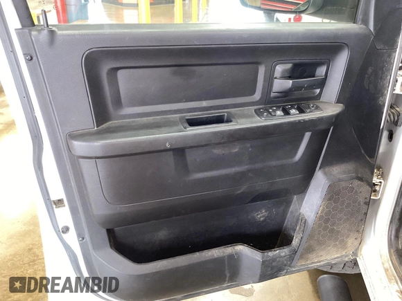 2018 Ram 2500 Tradesman с VIN 3C6UR4HJ8JG274627, выставлен на аукционе IAAI как лот 42575840 с пробегом 152 686 миль миль и . История ставок и продаж доступна на DreamBid. Изображение 34.