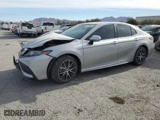 2024 Toyota Camry SE with VIN 4T1S11AK4RU245350, listed as a Copart auction lot 87650885 with 7,475 mi miles and Salvage Title. Bid and sale history available at carsss.com. Image 1.