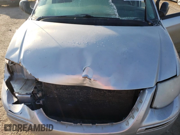 2007 Chrysler Town & Country LWB Limited with VIN 2A8GP64L47R305818, listed as a Copart auction lot 82684554 with 0 mi miles and Salvage Title. Bid and sale history available at carsss.com. Image 12.