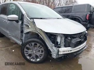 2025 Honda Odyssey Touring с VIN 5FNRL6H85SB028084, выставлен на аукционе IAAI как лот 41822857 с пробегом 3 784 миль миль и . История ставок и продаж доступна на DreamBid. Изображение 6.