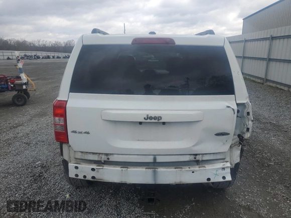 2015 Jeep Patriot High Altitude with VIN 1C4NJRFB9FD304333, listed as a Copart auction lot 50485335 with 114,588 mi miles and Salvage Title. Bid and sale history available at carsss.com. Image 6.